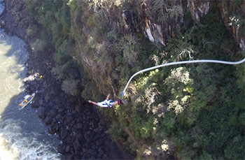 バンジージャンプ