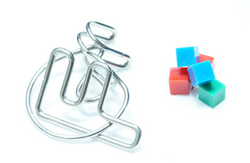 知恵の輪・パズルリング