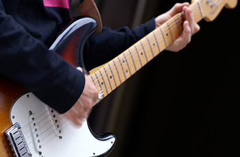 ギター・エレキギター